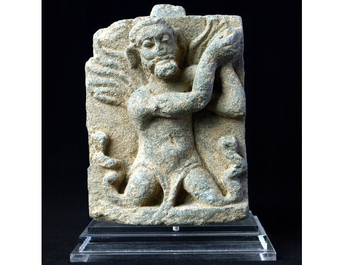 ガンダーラ　トリトン像