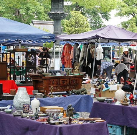東寺ガラクタ市